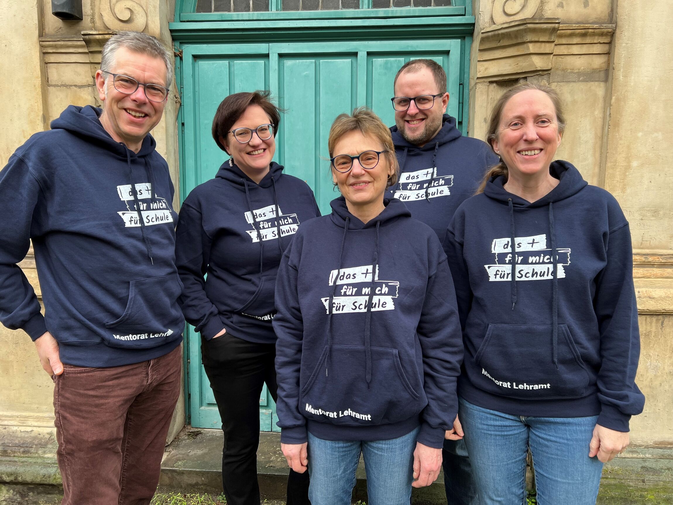 v.l.n.r.: Pastor Olaf Ideker-Harr, Oberkirchenrätin Dr. Michaela Veit-Engelmann, Pastorin Dr. Friederike Mühlbauer, Pastor Jonathan Overlach, Pastorin Angelika Wiesel