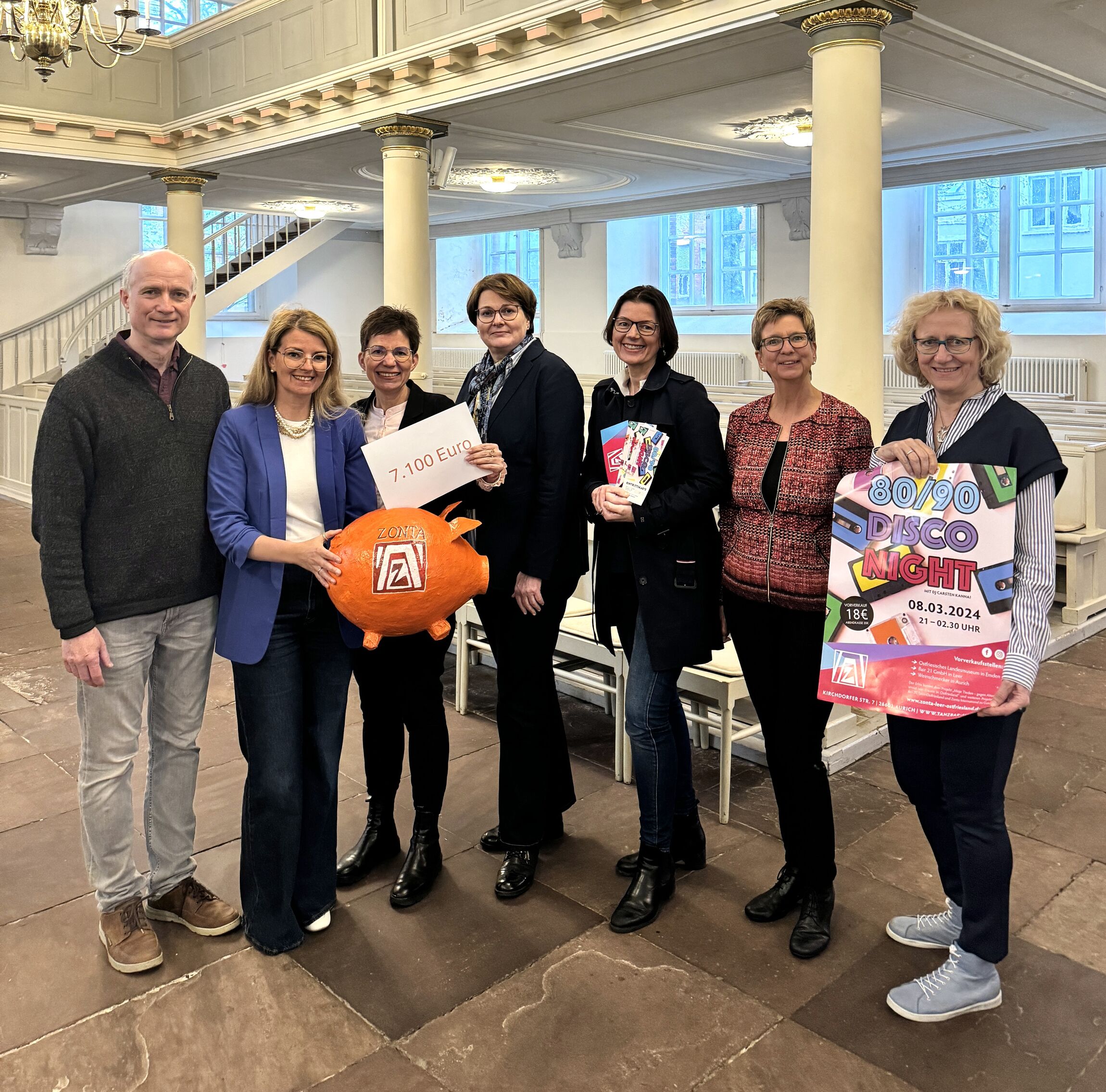 Zonta Scheckübergabe