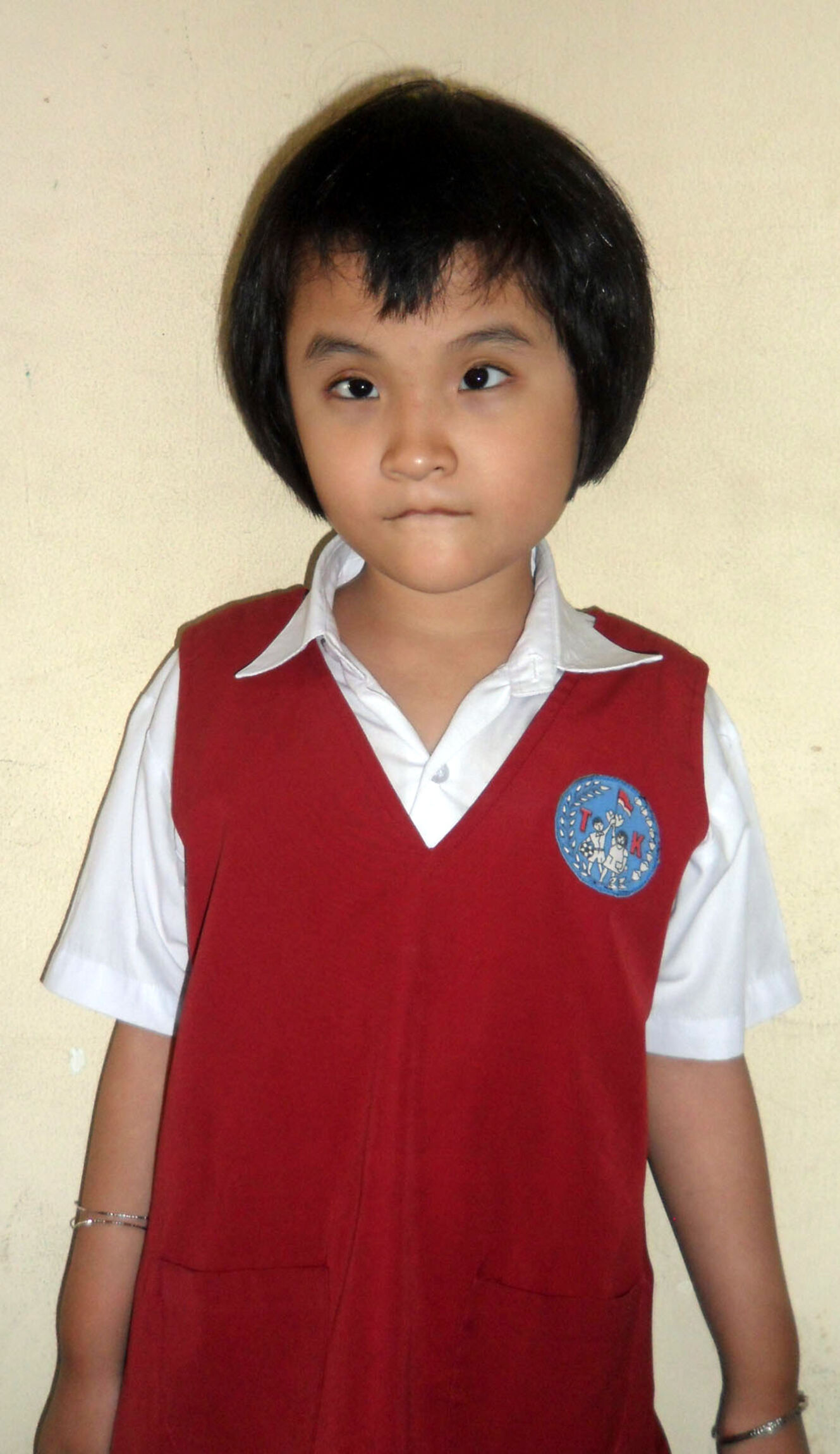 2.Angela Amabel Widjaya