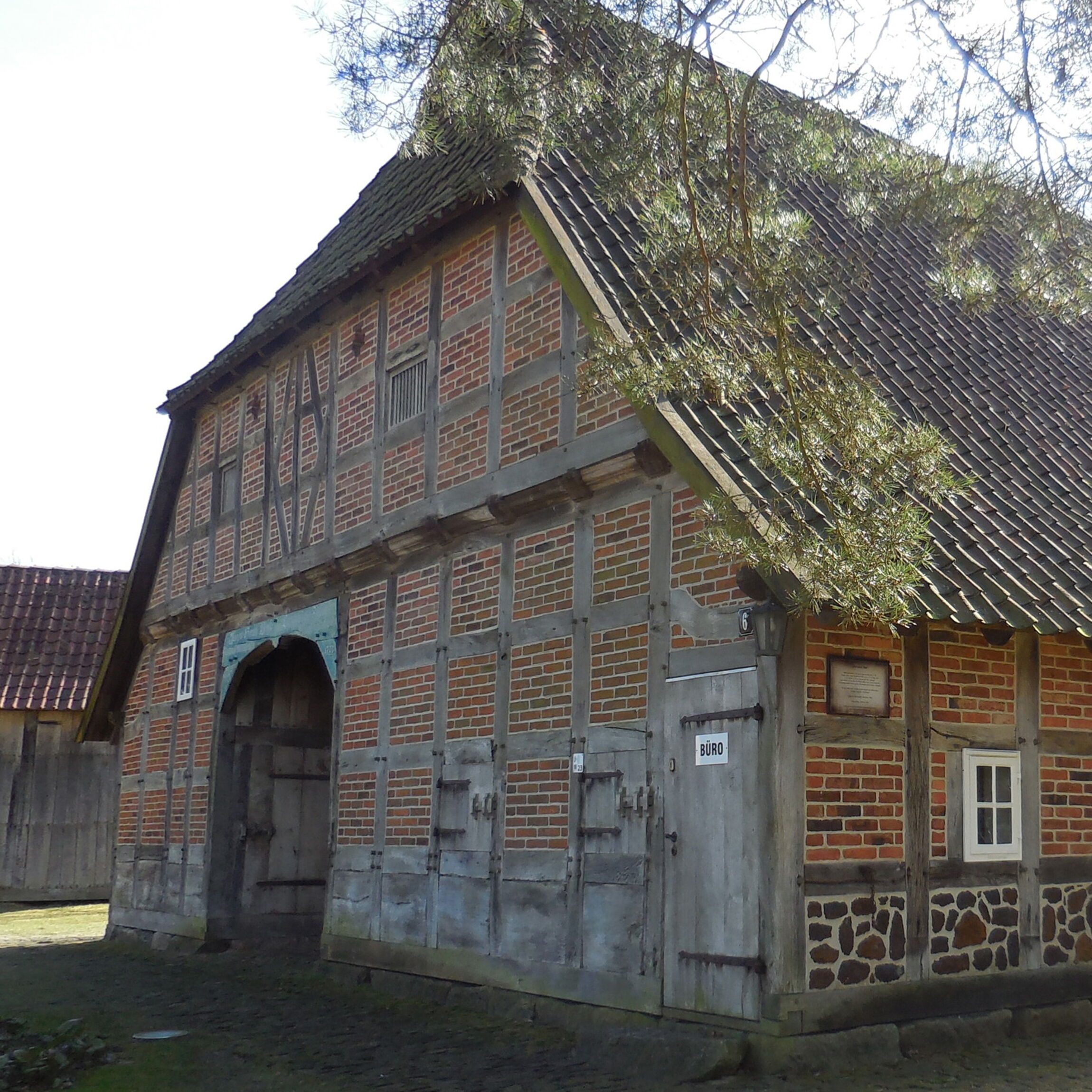 Winsen/Aller - Hallenhaus, Teaser