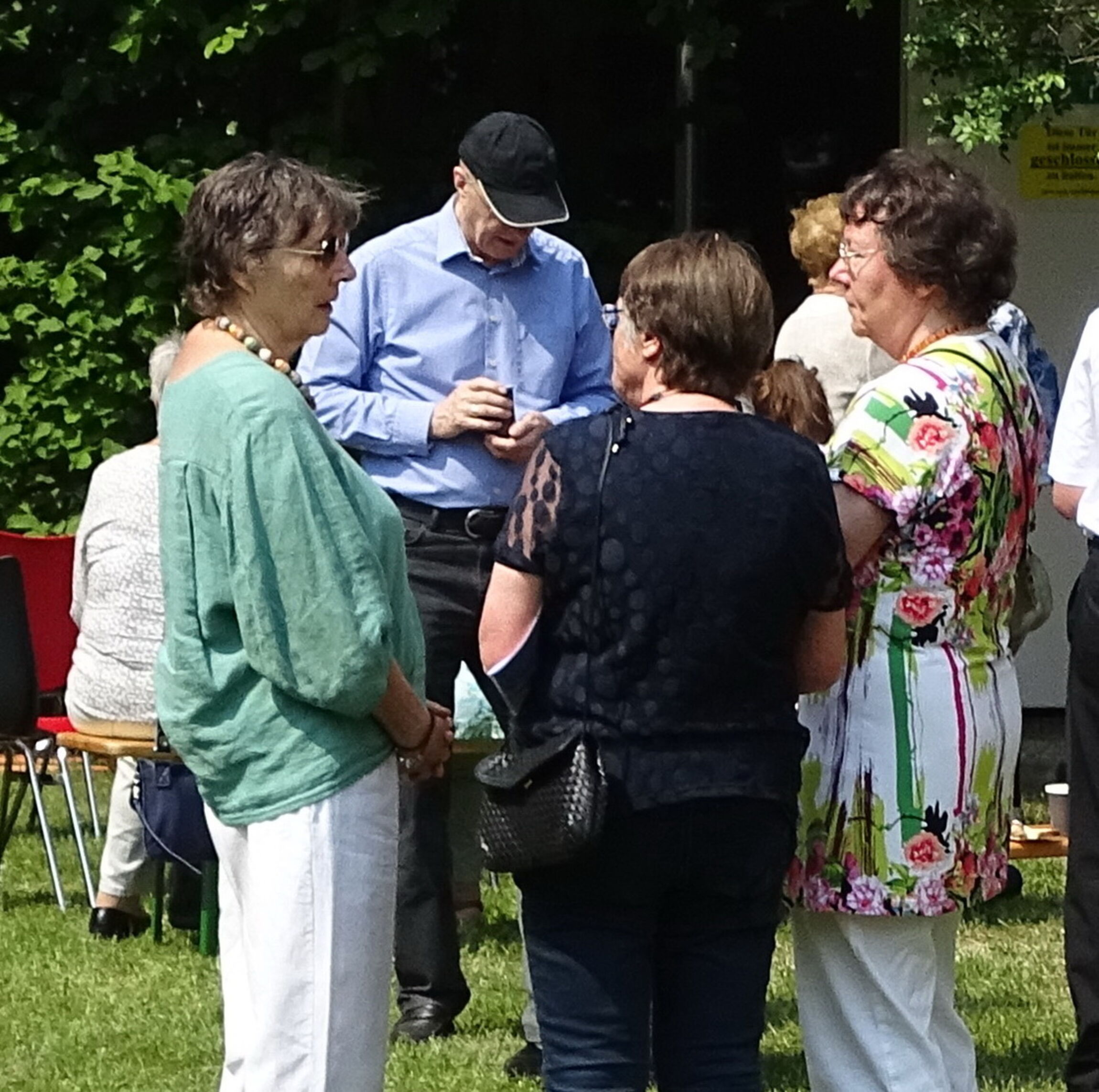 Gottesdienstbesucher - Teaser