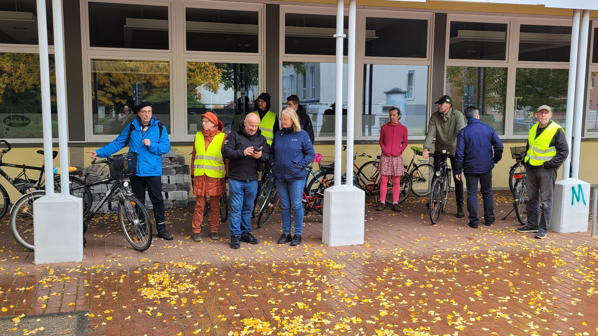 Start zur Rundfahrt durch die Gemeinden