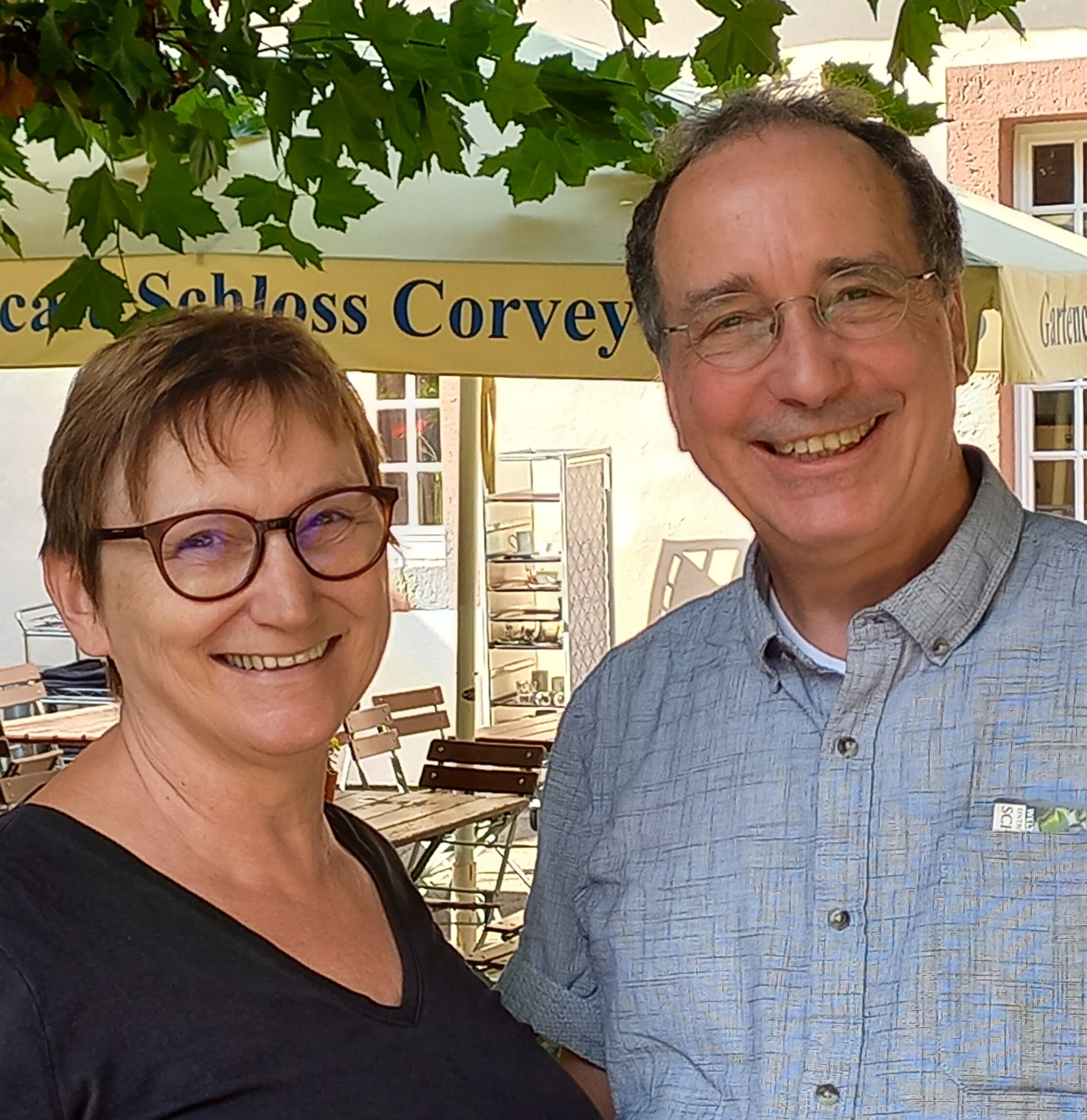 Pastorin Praßler-Kröncke und Pastor Foerster