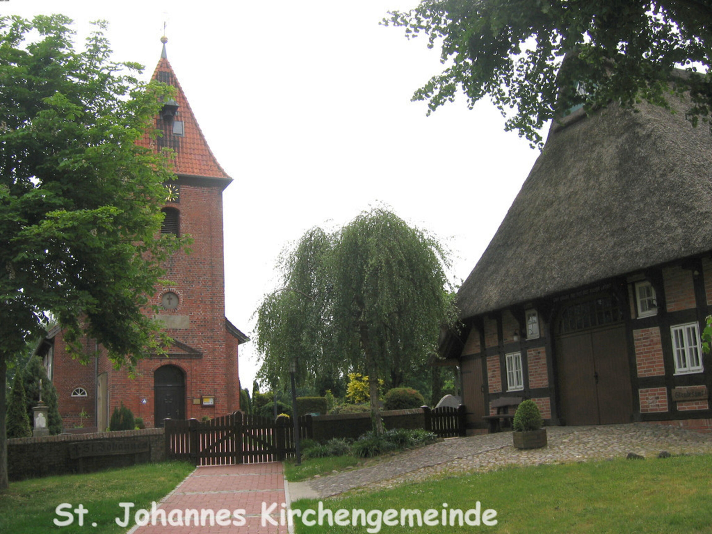 Kirche und Küsterhaus