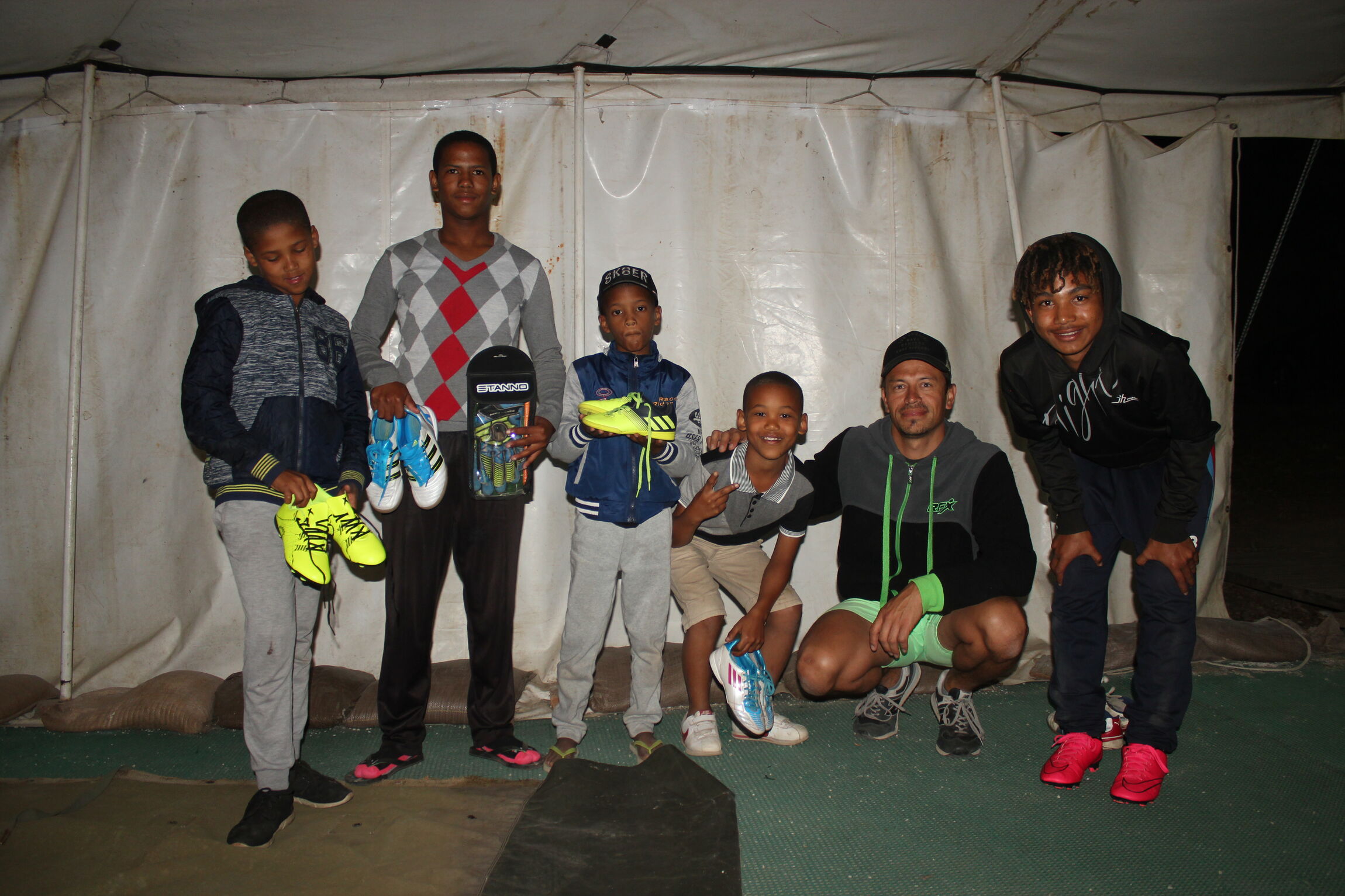 Verteilung der Turn- und Fußballschuhe