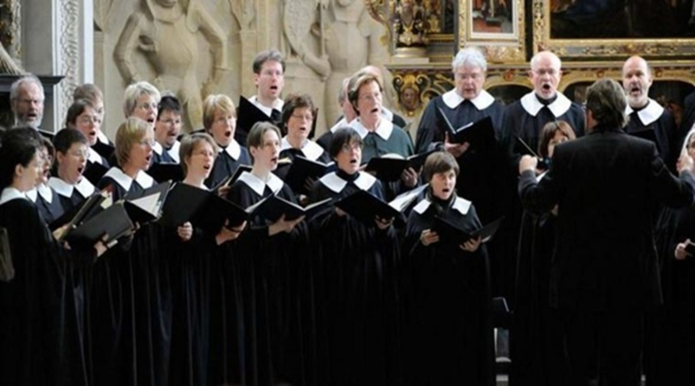 zum Bericht Chorkleidung