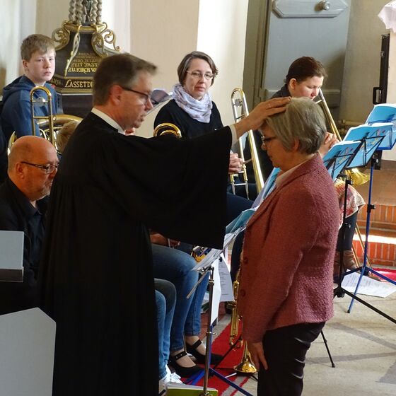 Segnung durch Pastor Hermann Detjen