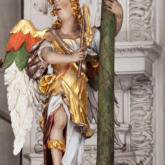 Engel mit Martersaeule
