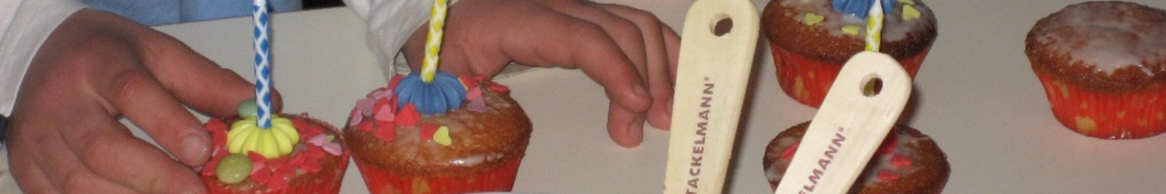 kopfgrafik hände muffin