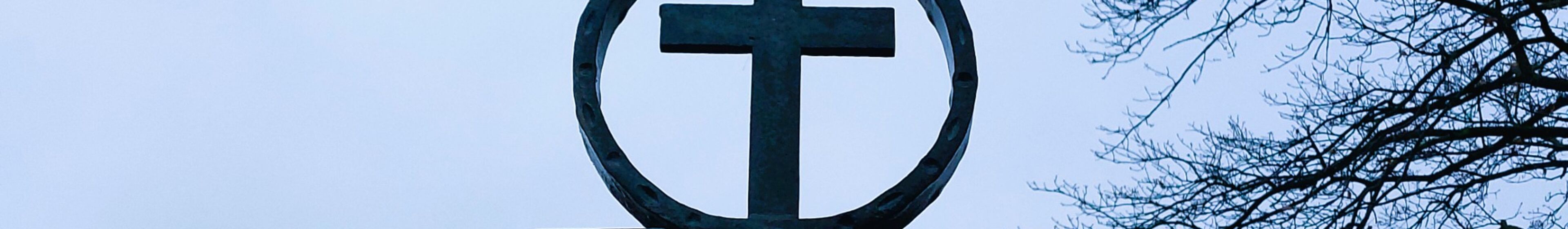 2025-11-16_friedhof_haupttor