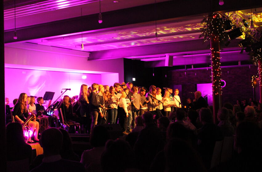 Foto_Adventskonzert_2016_5er_Chor[1]