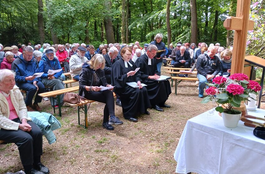 Pfingst-Gottesdienst Upstalsboom