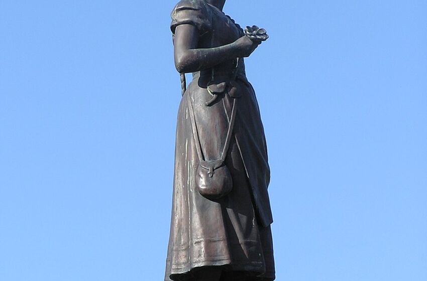 Ännchen des Simon-Dach-Brunnens in Klaipeda