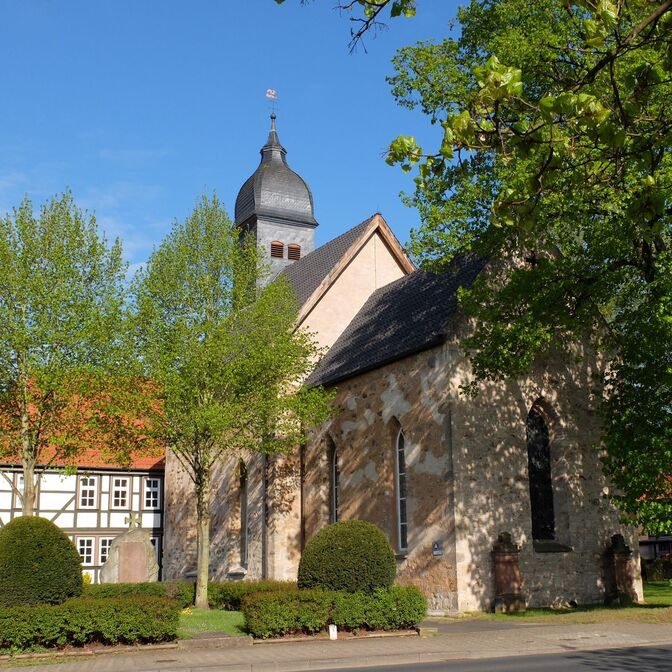 Kirche Mai 2015